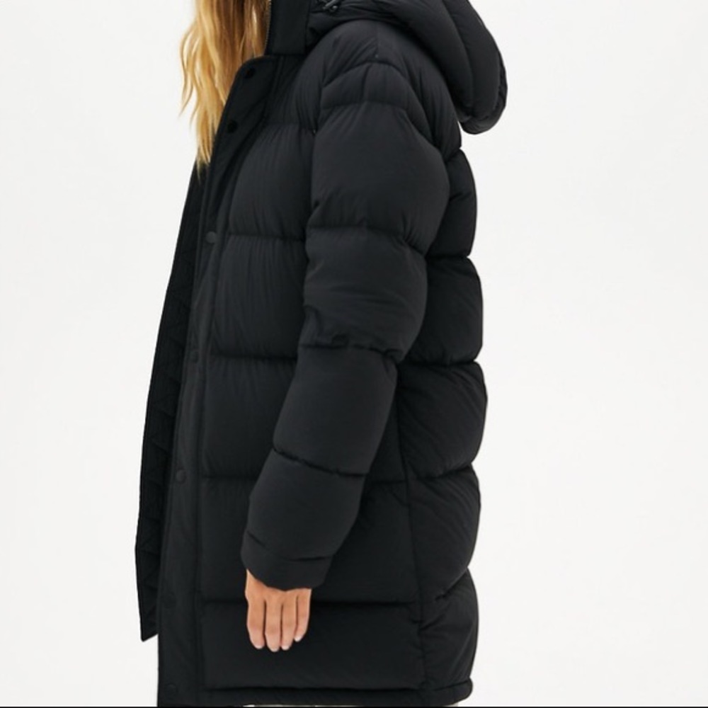 TNA “The Giga Puff” Jacket in Black
